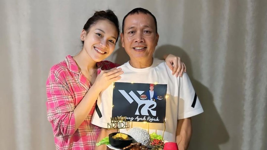 Ayu Ting Ting dan Ayah Rojak