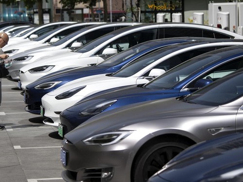 Pasar Mobil China Diproyeksi Stagnan 2026, Ini Alasannya