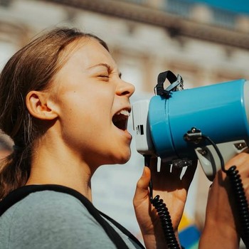Aktivis Greta Thunberg Soroti soal Karhutla di Indonesia dan Desak Perhatian Dunia