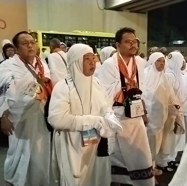 Bikin Banyak Artis Gagal Naik Haji, Kenapa Arab Saudi Tak Terbitkan Visa Haji Furoda?