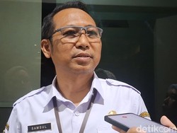 Warga Pondok Prasi Terdampak Penggusuran Tolak Tempati Tenda-Dapur Umum
