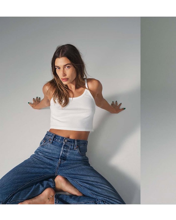 Kerjasama dengan Berbagai Brand/ Foto: Instagram.com/levis