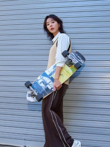 Intip 6 Gaya Boyish Ala Aktris Korea Seol In Ah yang Bisa Jadi Inspirasi