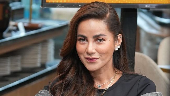 Ketawa Lepas Olla Ramlan Syuting Lagi Program Spill DD Tea Usai Buka Hijab