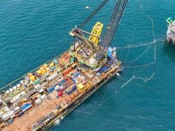 Proyek Pipa Migas 22 Km di Laut Jawa Rampung