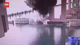 VIDEO: Momen Pilar Jembatan Crimea Rusia Meledak Dibom Ukraina