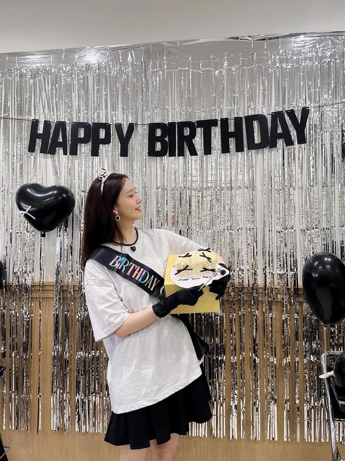 Pada Jumat, (30/5/2025), idol-aktris Yoona SNSD (Girls' Generation) baru saja merayakan ulang tahunnya yang ke-35 tahun./ Foto: instagram.com/yoona__lim