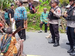 Bentrok Antarkubu Paslon Pilkada di Puncak Jaya, Polisi Duga Disusupi KKB