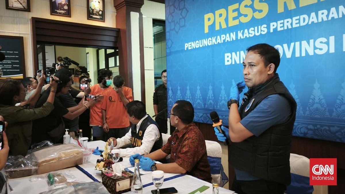 Bawa Ganja dan Hasis, WN India dan Australia Ditangkap di Bali