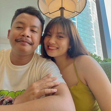 Aroma Parfum yang Wajib Dustin Tiffani Beli karena Jadi Favorit Sang Istri