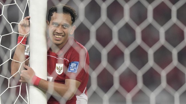 Trio Liga 1 Ricky-Yakob-Egy Tampil Bagus, Acak-acak Pertahanan China Ricky Kambuaya, Yakob Sayuri, dan Egy Maulana Vikri unjuk gigi dan berhasil mengacak-acak pertahanan China dalam laga Kualifikasi Piala Dunia 2026.