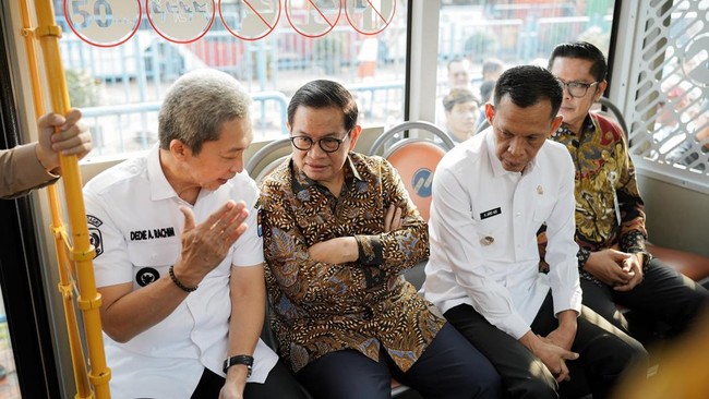 Gubernur Pramono Anung minta ASN DKI Jakarta untuk patuh menggunakan transportasi umum setiap Rabu.
