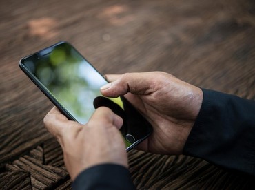 img-title Begini Cara Blokir Nomor Tak Dikenal yang Suka Tawarkan Pinjol