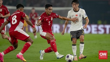 Berita Panas dari Dunia Sport CNN : Sinar Liga 1 dan Persaingan Sehat Timnas Indonesia