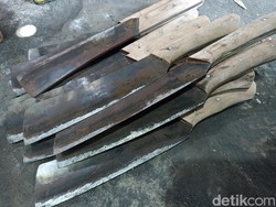 Jagal Klaten Beri Tips agar Sapi Tak Berdiri Lagi Usai Disembelih