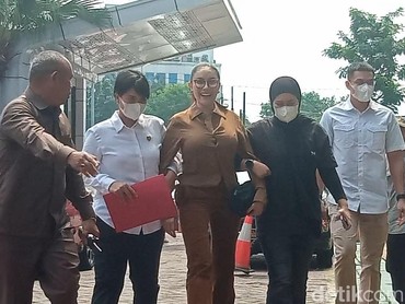 3 Bulan di Bui, 7 Potret Kondisi Nikita Mirzani Saat Diserahkan ke Kejaksaan