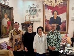 Prabowo dan Megawati Bertukar Pesan Lewat Dasco