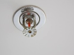 Sprinkler Tak Menyala Saat Kebakaran, Kenali Penyebab dan yang Harus Dilakukan