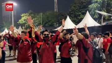Kabar Sport CNN Terbaru : VIDEO: Sorak-sorai Suporter Timnas China Jelang Lawan Indonesia di GBK