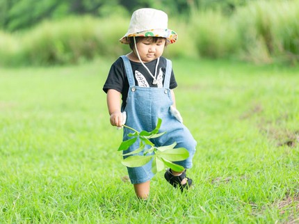 7 Cara Stimulasi Anak Usia 1 Tahun agar Bisa Jalan Sendiri