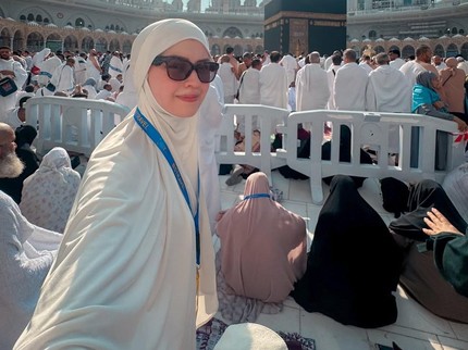 Rindu Tanah Suci, 7 Artis Ini Throwback Momen Penuh Makna kala Beribadah Haji & Umrah