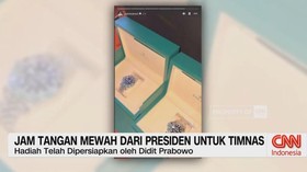 VIDEO: Jam Tangan Mewah Dari Presiden Untuk Timnas