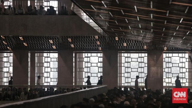 Berikut kumpulan teks khutbah Jumat dalam rangka memperingati Isra Miraj yang dapat dijadikan referensi.