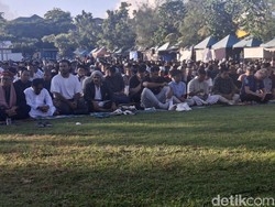 Video: Tak Hanya Warlok, WNA Rupanya Juga Antusias Salat Idul Adha di Bali