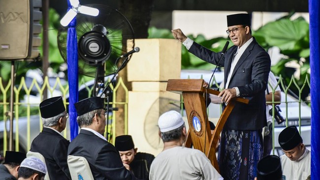 Idul Adha, Anies Soroti Ketimpangan Ekstrem Kelas Sosial Warga RI Eks Gubernur DKI Jakarta Anies Baswedan menyebut Indonesia masih punya PR besar selesaikan ketimpangan kelas sosial di masyarakat.