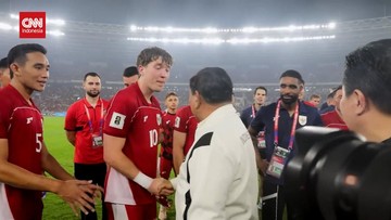 Liputan Olahraga CNN Sport : VIDEO: Prabowo Tanya Ole Romeny dari Medan