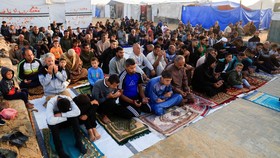 FOTO: Warga Gaza Rayakan Iduladha dan Rindu Berbagi Daging Kurban