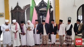 Melihat Tradisi Kumpul 'Salawate' di Masjid Tertua Sepa Maluku