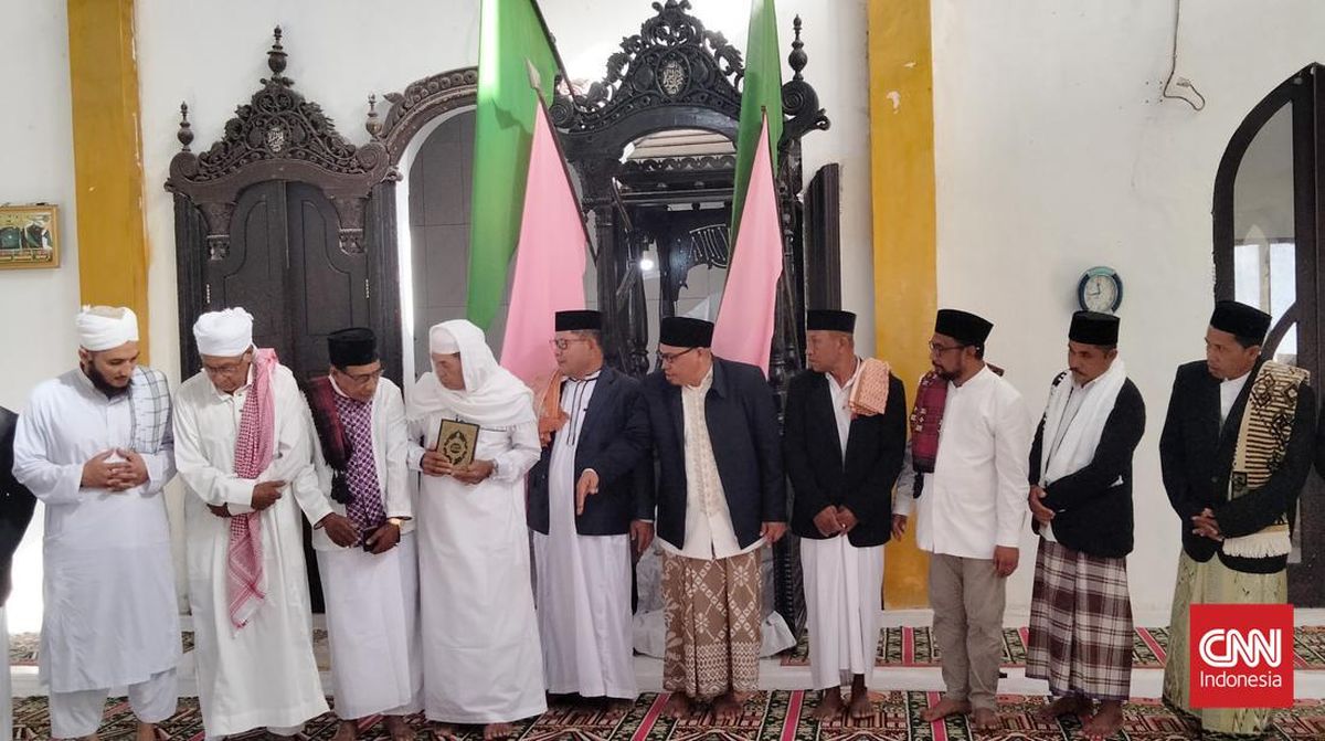 Melihat Tradisi Kumpul 'Salawate' di Masjid Tertua Sepa Maluku
