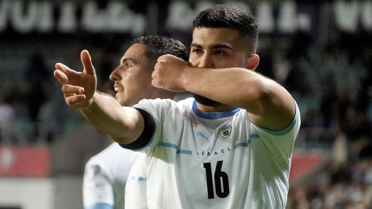 FOTO: Momen Pemain Muslim Israel Cetak Gol di Kualifikasi Piala Dunia