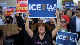 Aturan Baru Trump, Migran Bisa Dideportasi Kilat dalam 6 Jam