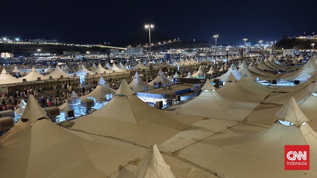 DPR Wanti-Wanti Lonjakan Biaya Haji Imbas Perang Timteng