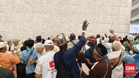 Makna dan Tata Cara Lempar Jumrah saat Ibadah Haji