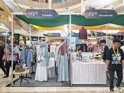 Tren Busana Muslim Oversize, Hijabers Mom Hadirkan 25 Desainer di LSF 2025