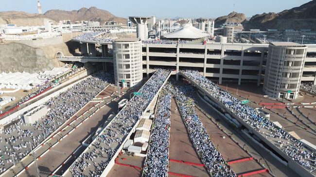 saudi-hajjstoning-first-day-1749259670978_169