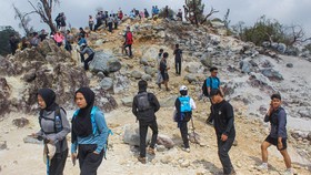 FOTO: Jelajahi Alam Kawah Ratu Bogor