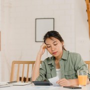 5 Kebiasaan Finansial yang Diam-Diam Bikin Keuangan Stagnan