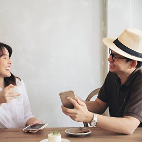 Gebetan Naksir Balik atau Nggak? Cek 3 Tanda yang Menunjukkan Kamu Menarik di Matanya
