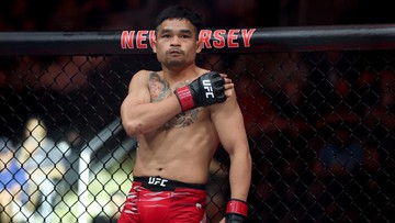 Berita Olahraga Terkini CNN Sport : FOTO: Jeka Saragih Tersungkur KO di UFC 316