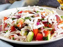 Rutin Lakukan 3 Kebiasaan Makan Sehat Ini Bisa Bikin Kulit Tampak Bersih dan Kencang