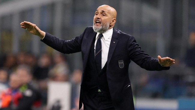 Menolak Dipecat, Spalletti Mundur dari Kursi Pelatih Timnas Italia Luciano Spalletti mengonfirmasi bakal mundur dari jabatan pelatih timnas Italia setelah melawan Moldova di Kualifikasi Piala Dunia 2026.