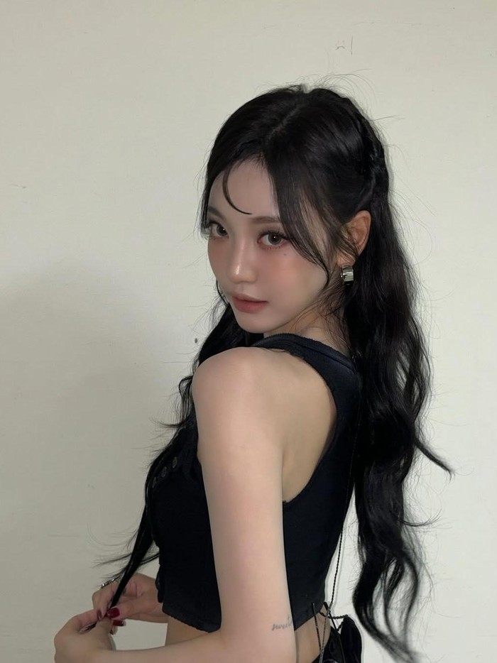 Ningning mengungkap bahwa tur kali ini terasa berat. Namun, antusiasme para penggemar membuatnya merasa bahagia saat berdiri di atas panggung.