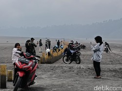 Pengunjung Diimbau Tak Naik Motor Matic Saat ke Bromo