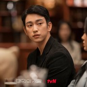 Tampilkan Pesona Kontras, Simak Beda Peran Jinyoung GOT7 di Dua Proyek Akting Terbaru