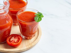8 Minuman yang Sebaiknya Diminum Setelah Makan Daging, Jadi Penetral Pusing!