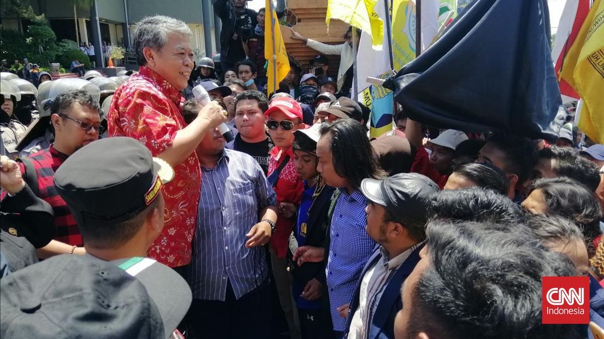 Mantan Ketua DPRD Jatim Kusnadi Hilang Usai Dijemput Orang Tak Dikenal